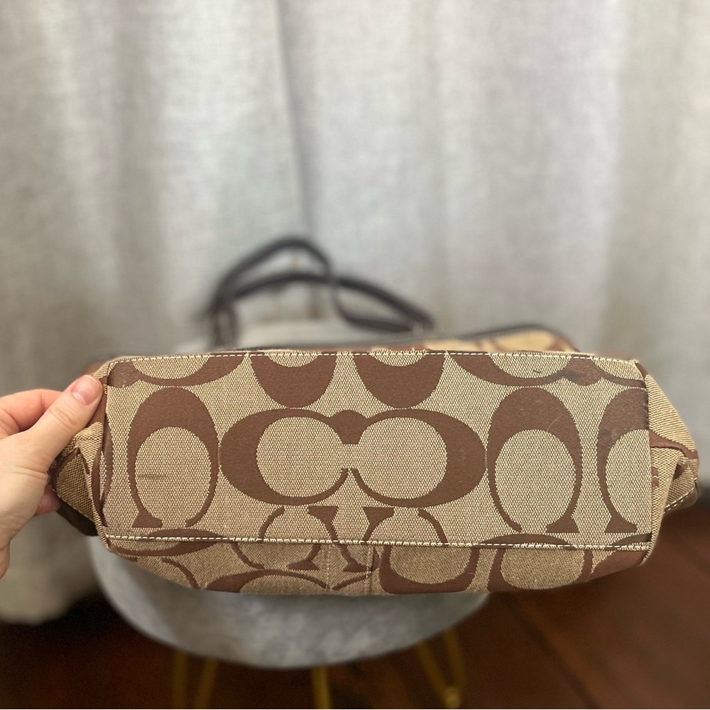 Coach Handbag - Picture 3 of 6